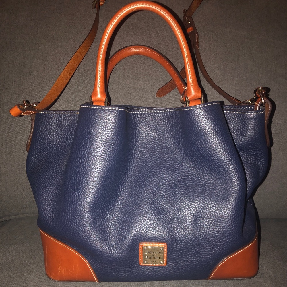 Dooney & Bourke Large Barlow Tote